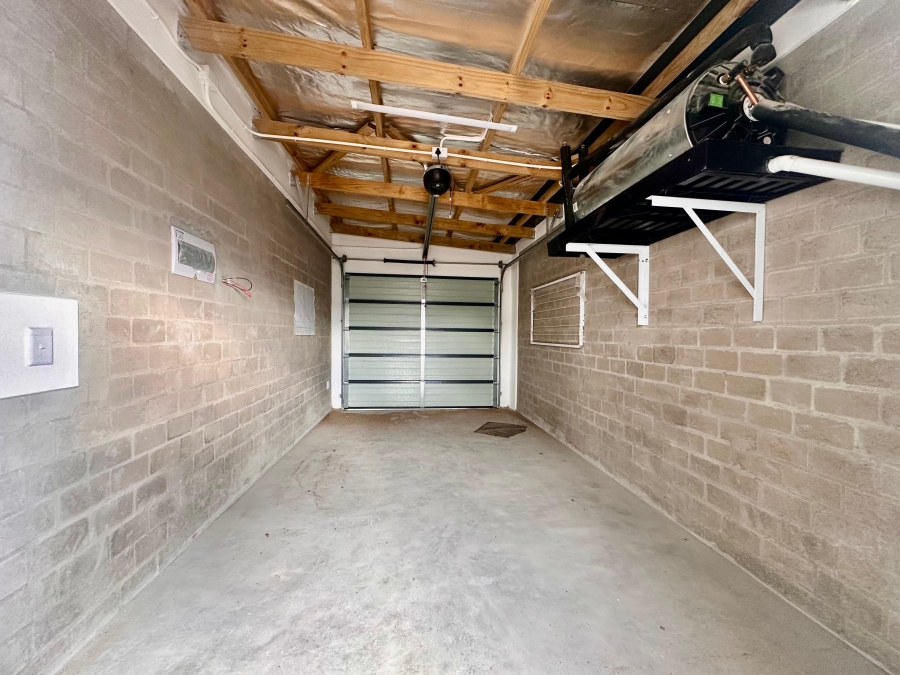 To Let 3 Bedroom Property for Rent in Laguna Sands Western Cape
